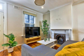 3 Bedroom House Family Friendly Surry Hills 2 E-Bikes Included, Sydney
